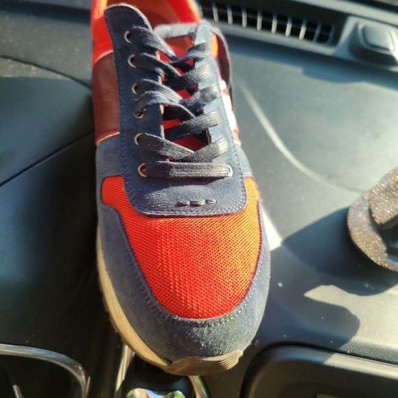 Fendi Sneakers - Picture 5 of 6